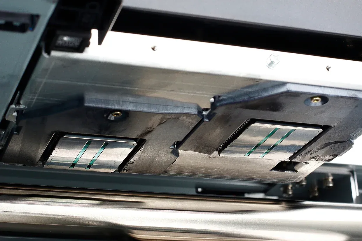 AccuFine print heads inside the Mutoh XpertJet 1642 WR Pro